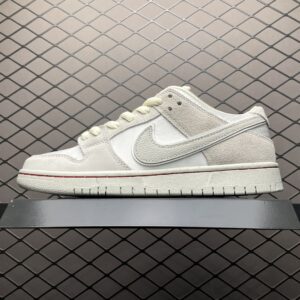 Nike SB Dunk Low casual sneakers