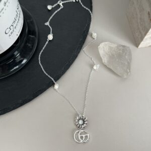 Gucci GG marmont pearl necklace