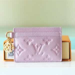 Zippy Vertical wallet pink leather design