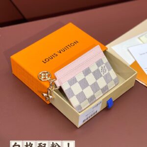 Porto Cult LV Charm Model M82132