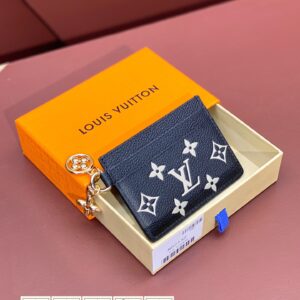 Porto Cult LV Charm Model M82132