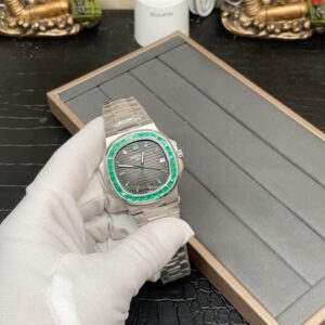 Patek Philippe Nautilus 5711 series wristwatch