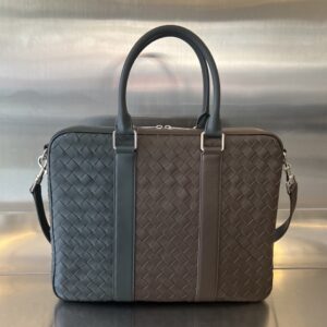 New business bag with BV logo weave