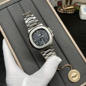 Patek Philippe Nautilus 5726/1A series wristwatch