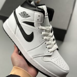 Nike Air Jordan 1 Mid white black mid-series shoe