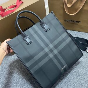 B brand large grid tote bag