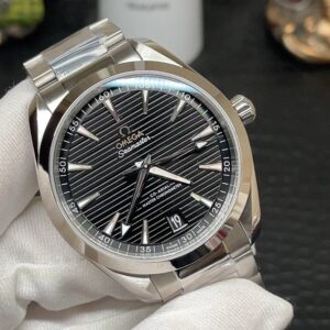 Omega Seamaster 150 black rubberwood texture 41mm watch