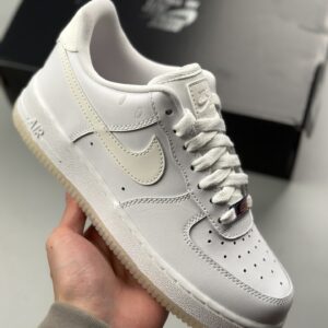 Nike Air Force 1 LX color changing hook