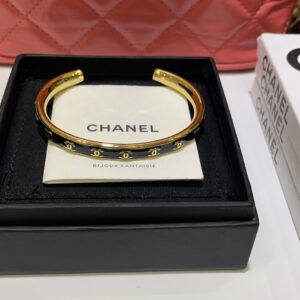 24P New Gold Color Double C Bracelet