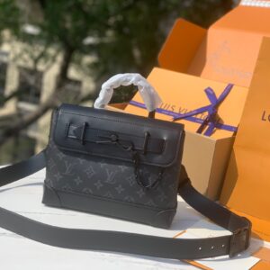 Steamer crossbody bag