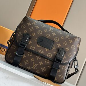 LV Trail mini messenger bag