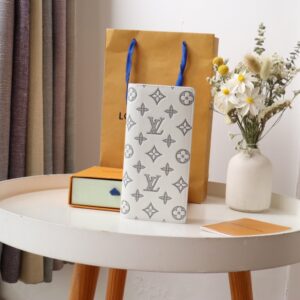 Brazza card holder