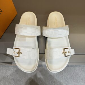 Summer sandals