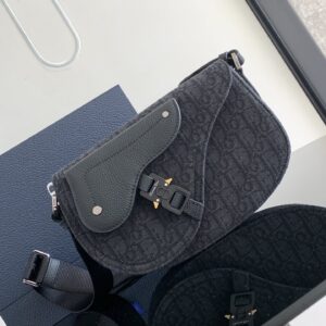 Saddle messenger bag
