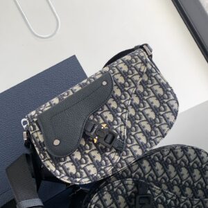 Saddle messenger bag