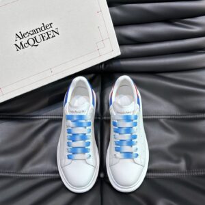 Couple wide bottom higher shoes white calfskin