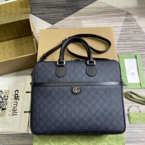 Gucci sling bag model 792116 中号尺寸：36.5x 29x7.5cm 颜色：蓝色pvc