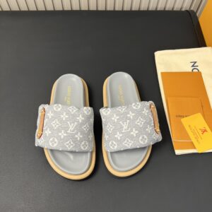 IV couple sandal