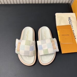 IV couple sandal