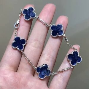 VCA jadeite five flowers bracelet