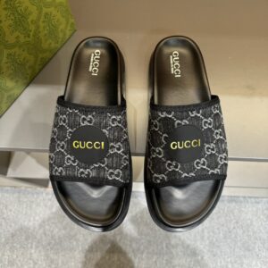 Summer sandals