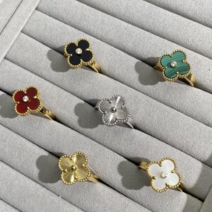 V ring collection