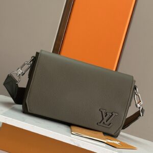 Takeoff mini Aer messenger pouch green