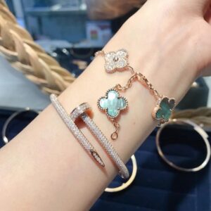 Stackable bangle bracelet set