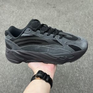 Adidas Yeezy Boost 700 V2 Vanta Low Top