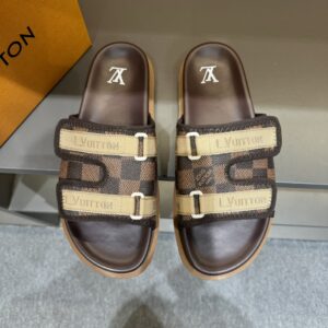 LV high-end mens summer slipper with rubber sole