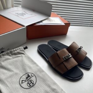 H brand kelly buckle mens slipper with leather sole
