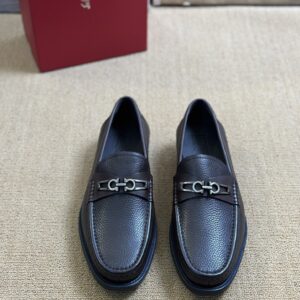 Business casual leather shoes