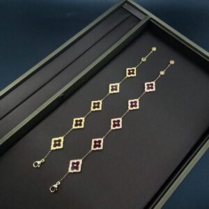Five flower bracelet red pearl