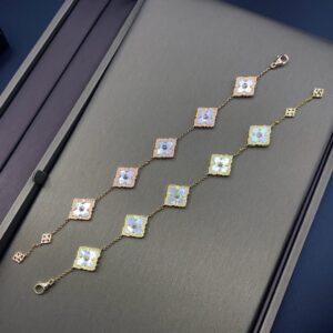 Five flower bracelet white pearl
