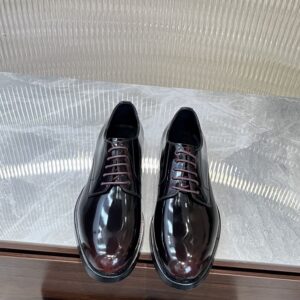 Business casual leather dress shoes with premium materials