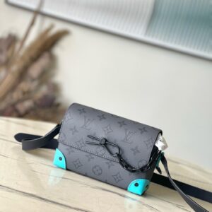 Trio Crossbody Bag Monogram Eclipse reverse canvas