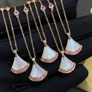 New Li Yapeng same version Qixi powder blue treasure fan necklace