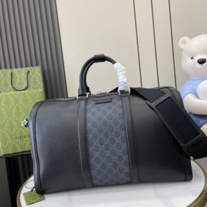 Medium GG travel bag black GG Supreme