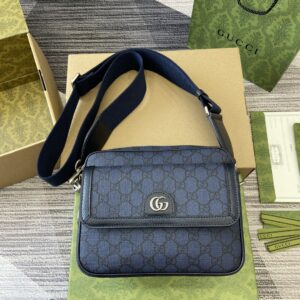 GG shoulder pouch