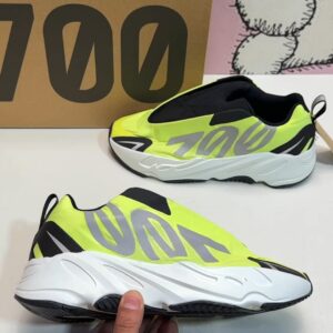 Adidas Yeezy 700 V3 shoes