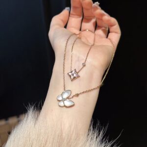 18K gold mother-of-pearl butterfly necklace
