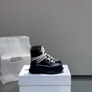 Thick Leather Chelsea Boots