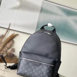 Monogram Taiga Discovery Backpack