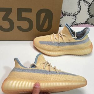 Adidas Yeezy 350 V2 sneakers star label