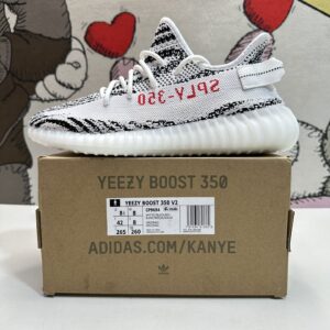 Adidas Yeezy 350 V2 shoes