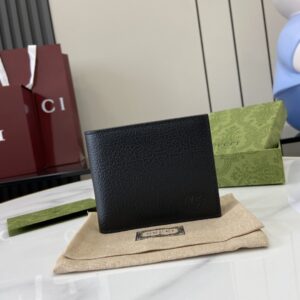 Black leather wallet with GG details