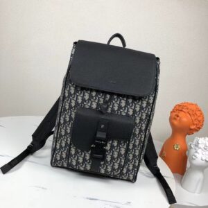 Leather Saddle Style