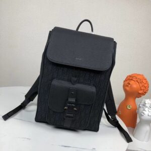 Leather Saddle Style