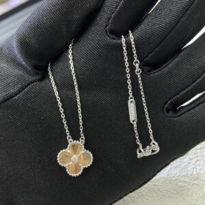 Colorful laser-etched four-leaf necklace