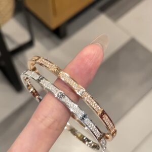 Versatile starburst design cuff bracelet